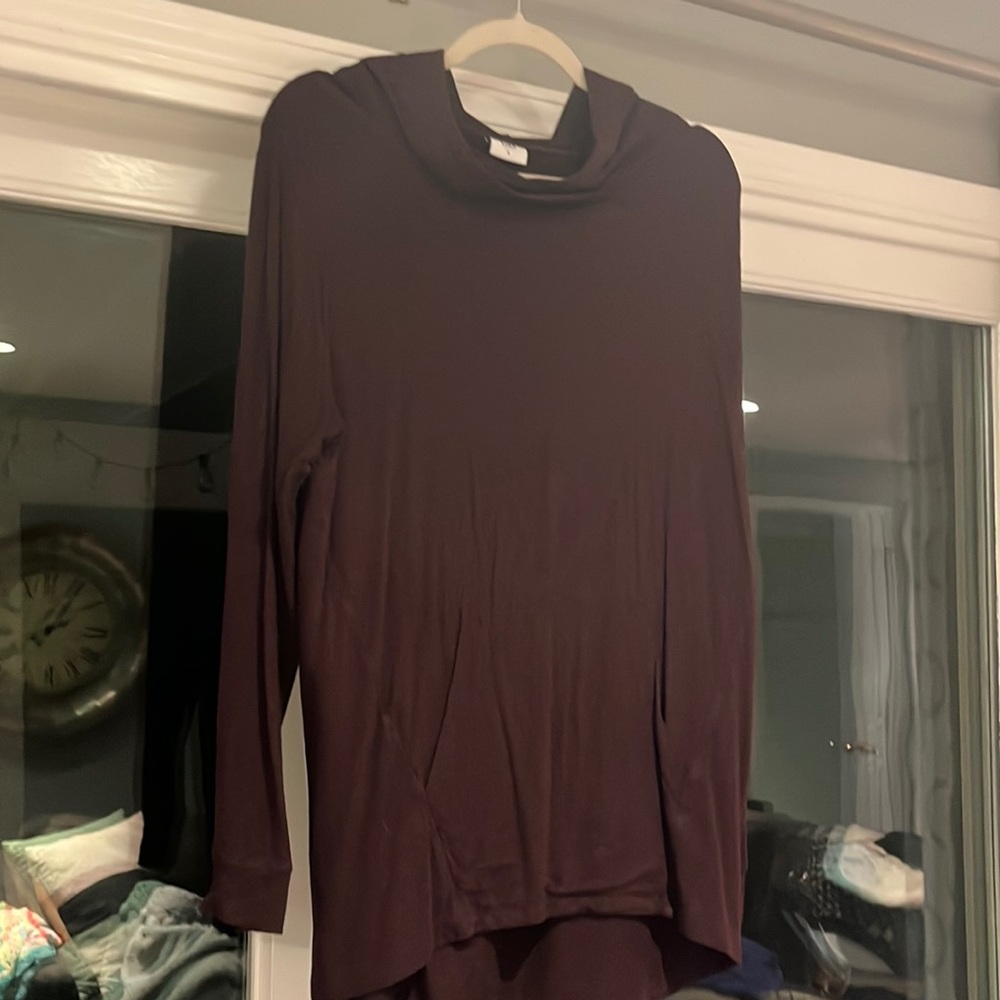 Cabi hooded sweatshirt, long maroon, size S